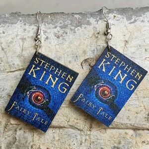 NWT Stephen King Novel Fairy Tale Pierced Dangle Earrings!